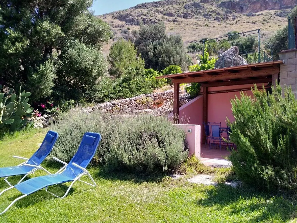 Il Corbezzolo Villa Castelluzzo 0*,  Italy